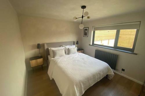 Newly Renovated - Laidback Luxury In St Agnes