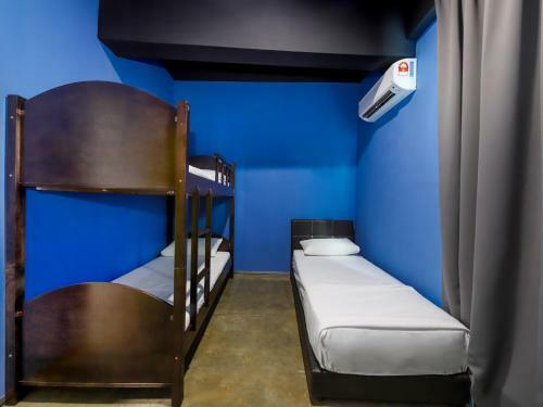 Hotel Spot On 89956 The Blue Malacca