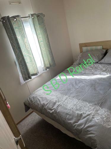Summer Breeze Deluxe Caravan Rental