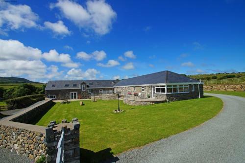 Ty'r Mynach