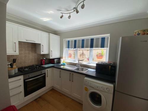 Sandown Seaside Apartment Ground Floor