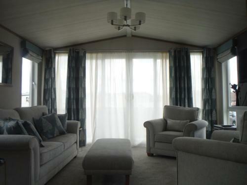 4 Berth Luxury Mini Lodge