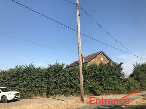 Bean Farm House Semi Rural Area Security Parking