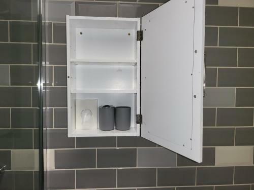 Beautiful 2-bedroom Service Apartment With Free Parking