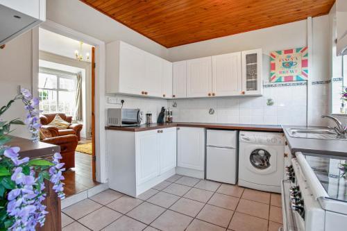 Staywhenever Nwt- 4 Bedroom House, King Size Beds, Sleeps 9