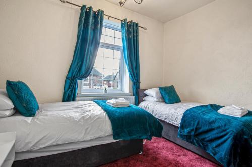 Staywhenever Nwt- 4 Bedroom House, King Size Beds, Sleeps 9