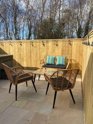 Aintree Lodge - Hot Tub - Northumberland