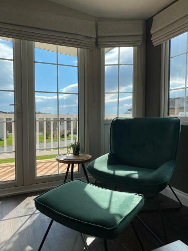 Aintree Lodge - Hot Tub - Northumberland