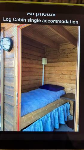 Hostal Sleeping Dogs Guest House And Log Cabin