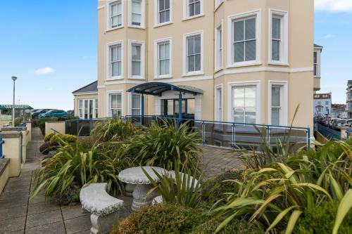 3 South Beach Court - Cosy Seafront Apartment