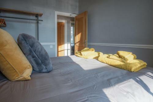 Judith's View - 3 Bedroom Apartment - Tenby
