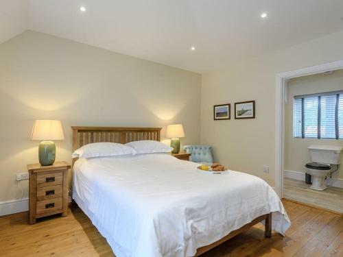 Sea Lavender Cottage-uk11930