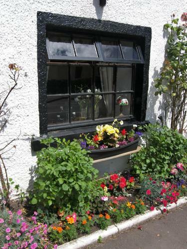 Lion And Unicorn Hotel