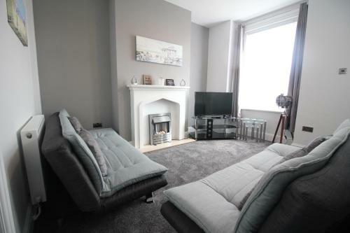 Lawsons Cottage - Newly Refurbished - Superb Location - Thornton Cleveleys
