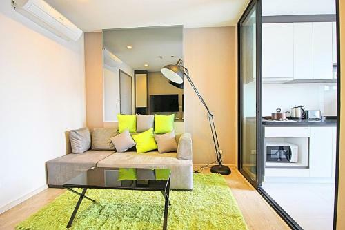 Apartamento The Base, Central Pattaya, 18th Floor, Sea View