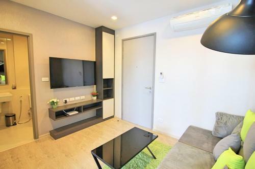 Apartamento The Base, Central Pattaya, 18th Floor, Sea View