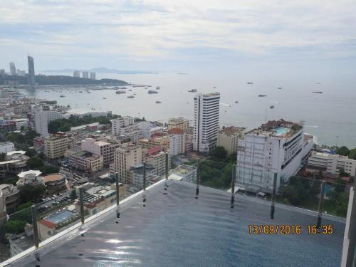 Central Pattaya Near Hilton 1 Br Poolseaview 8