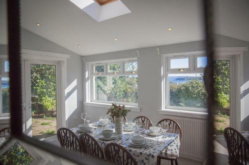 Villa Sea Front Cottage