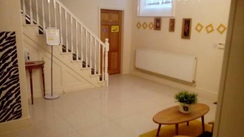 Bed & Breakfast Carer 4 You Residential Home