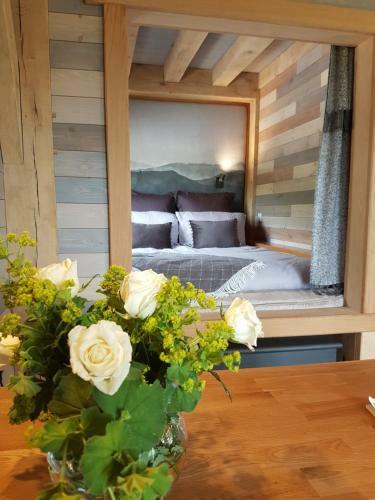 Newland Valley Log Cabins & Blackberry Landing