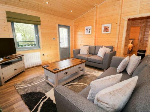 Oak Lodge