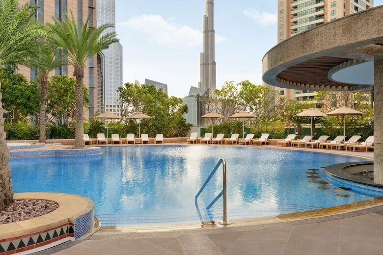 Hotel Shangri-la