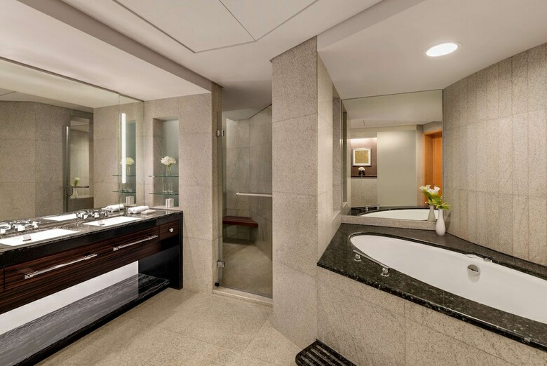 Hotel Shangri-la