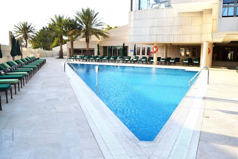 Sheraton Dubai Creek Hotel And Towers