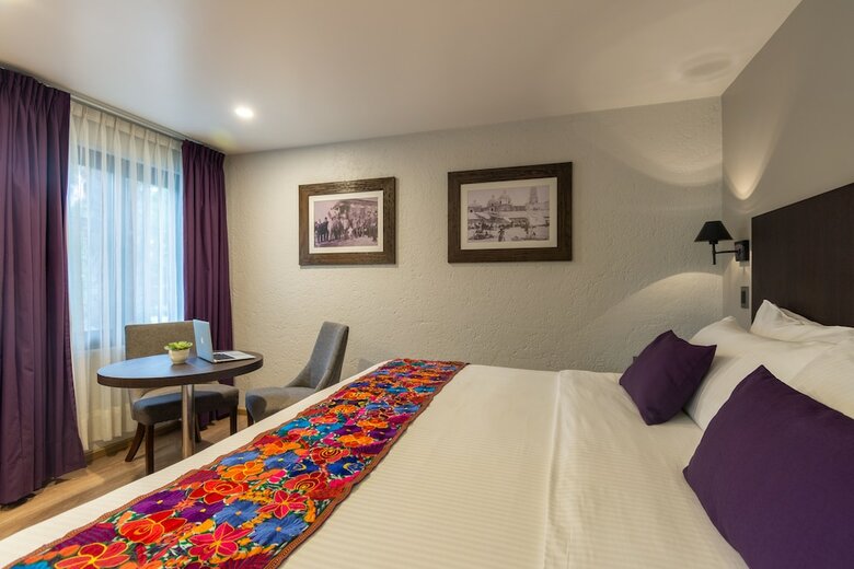 Hotel Flamingo Inn