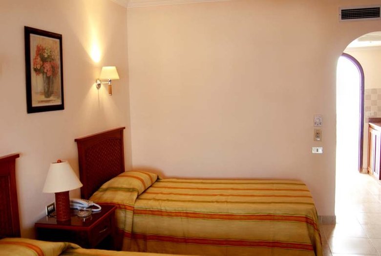 Hotel Tropicana Tivoli