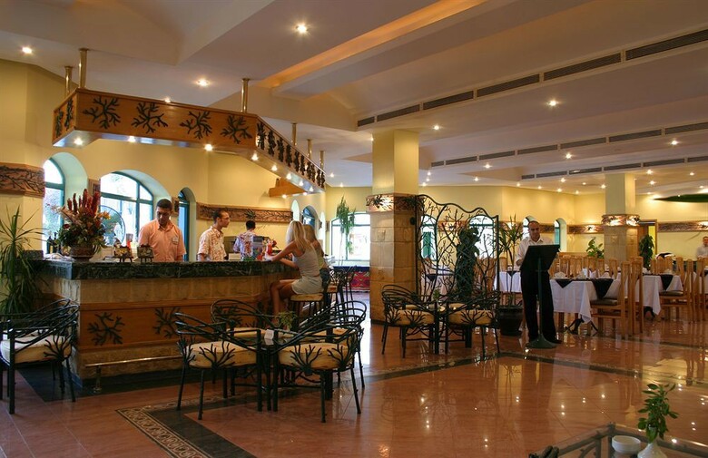 Hotel Falcon Hills