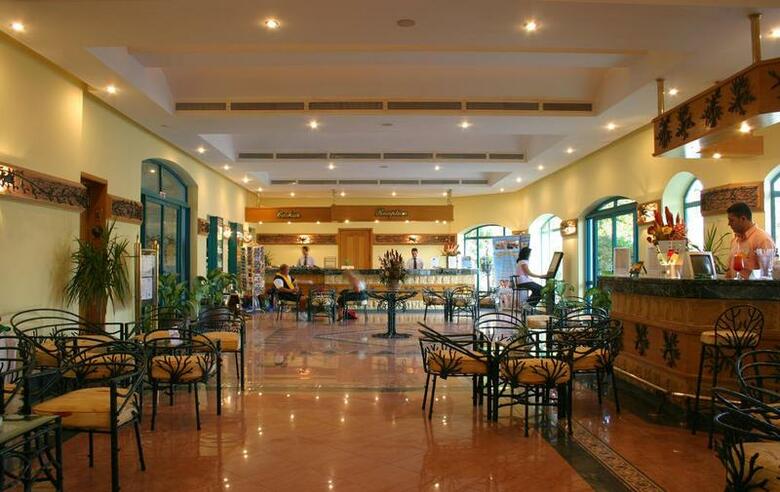 Hotel Falcon Hills
