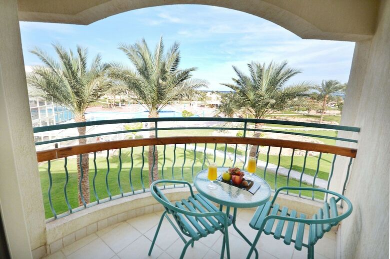 Hotel Oriental Resort