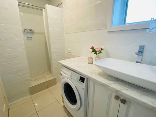 Apartamentos The Wheelhouse - 2br Waterfront Apt In Town