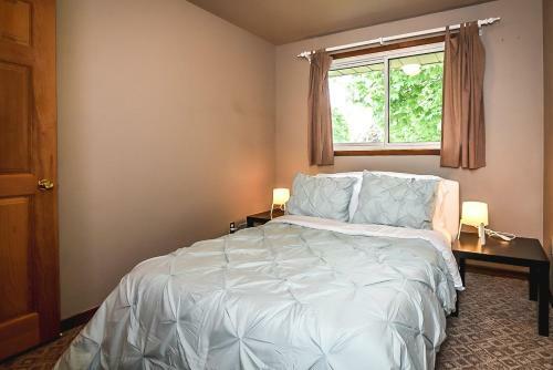 Sweet Paradise In Niagara-on-the-lake