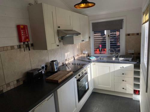 Magpie 1 Hot Tub Huntersmoon-warminster-bath-wiltshire
