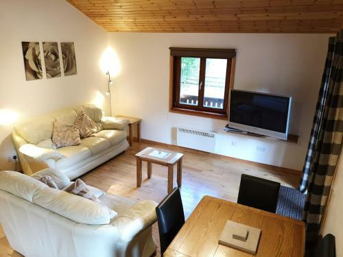 Kingfisher Lodge-huntersmoon -warminster-longleat-bath