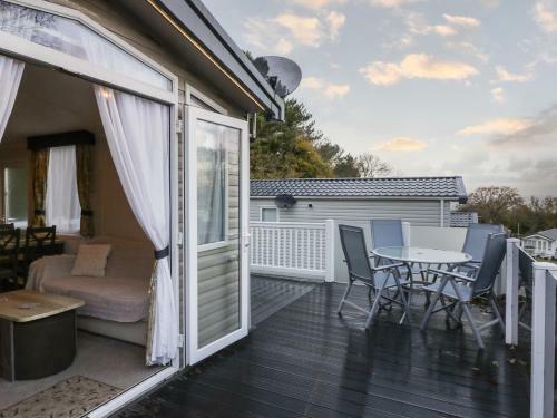Woodside Retreat