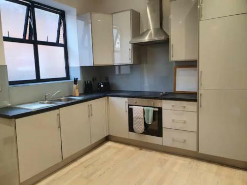 Apartamento Elite 1 Bedroom Flat Right On Watford High St