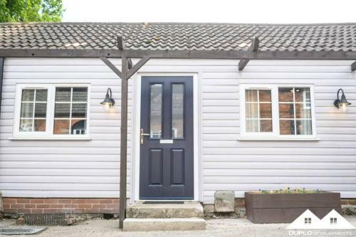 Carver Apartment At West Drayton Farm