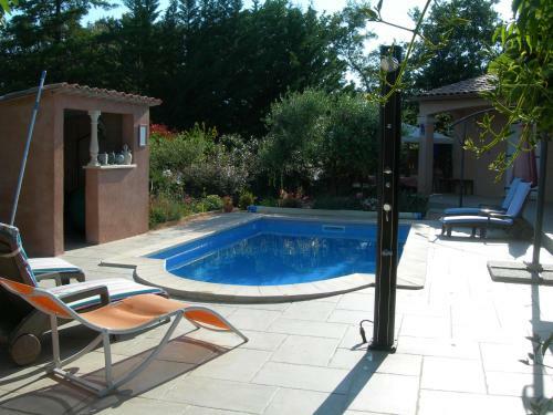 Hostal B&B Villa Les Tamaris