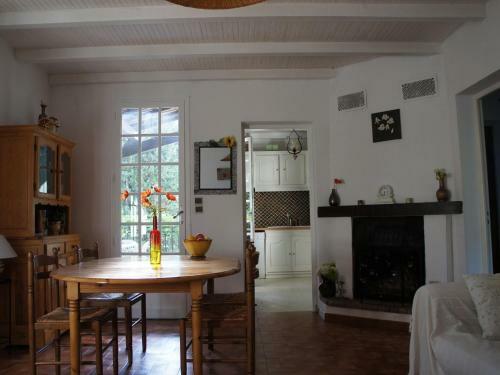 Holiday Home Suzanne Regusse