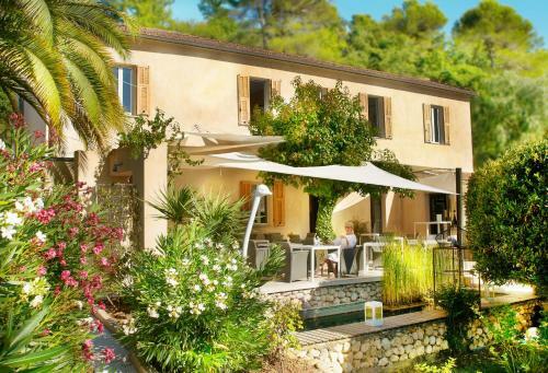 Hotel Toile Blanche