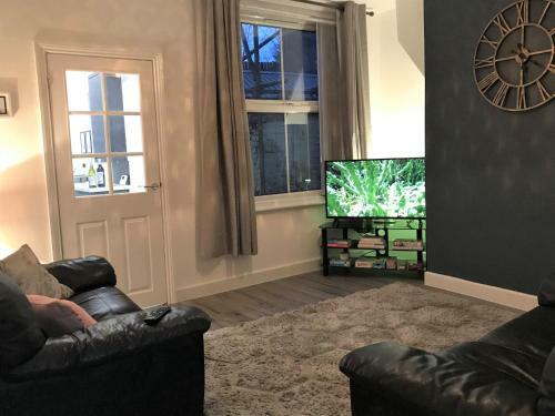 Apartamento Stylish Modern 3-bed House Nr Manchester City Ctr