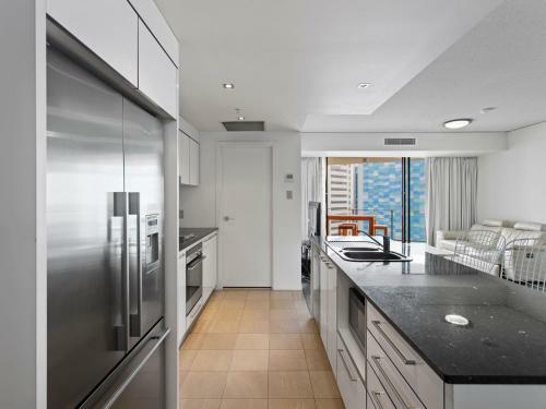 Beautiful 2 Bed Ocean Facing Apartment At Sierra Grand
