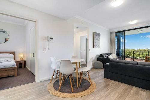 Apartamento Perfectly Located 2 Bedroom Hope Island Gem...
