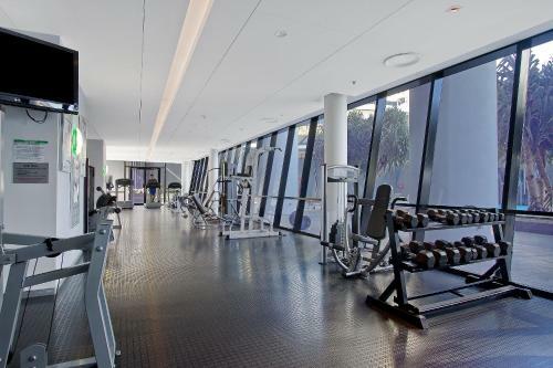 Apartamento Circle On Cavill 1 Bedroom Spa & Study, Hinterland View - Qstay