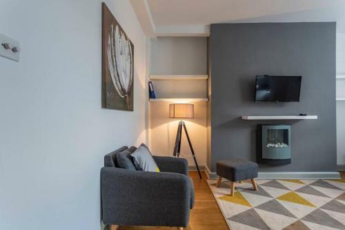 Spacious Central Chic Apartment - Simply Check In