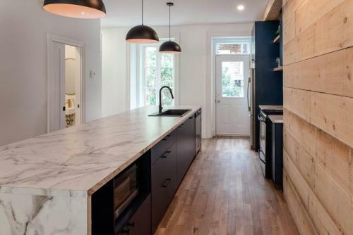 Apartamento Ch�teau Deluxe // Vieux-qu�bec, �norme Maison