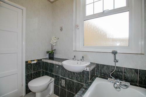 Weymouth Bay Apartment A